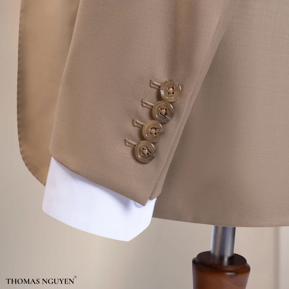 may-vest-3-manh-mau-nau-Golden-hour-khuy-tay-ao